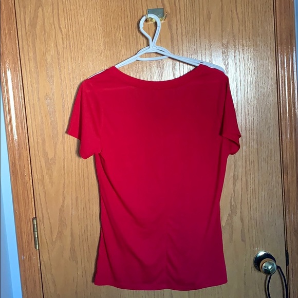 Comfortable Tee - Picture 3 of 3